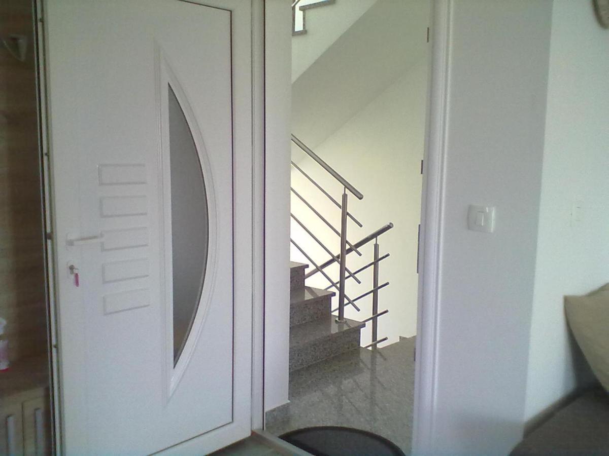 Apartman Mihalj Zadar-Rtina Miletici 外观 照片