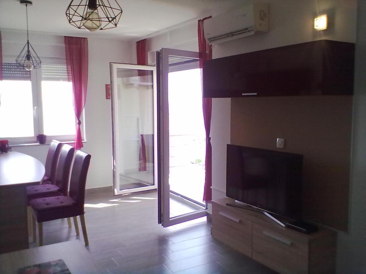 Apartman Mihalj Zadar-Rtina Miletici 外观 照片